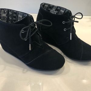 TOMS Desert wedge booties size 9